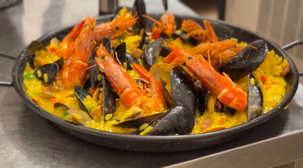 Paella algherese con frutti di mare
